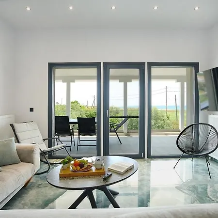 아파트 Iraklia Sea View