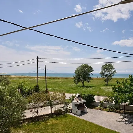 아파트 Iraklia Sea View 네아 이라클리아
