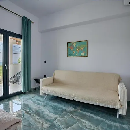 Iraklia Sea View * 네아 이라클리아