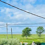Iraklia Sea View Apartamento